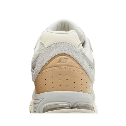 New Balance 2002R Rain Cloud Angora - M2002RSA