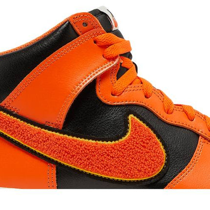 Nike Dunk High University Chenille Swoosh Safty Orange - DR8805-002