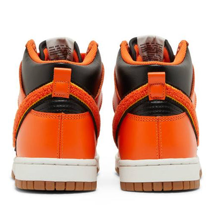 Nike Dunk High University Chenille Swoosh Safty Orange - DR8805-002