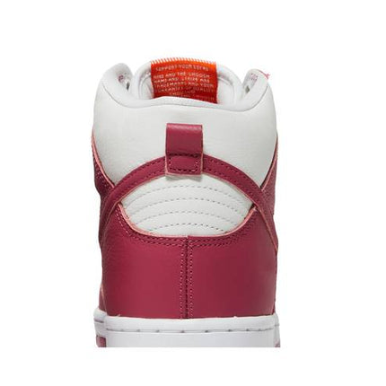 Nike SB Dunk High Sweet Beet - DQ4485-600