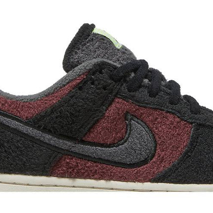 Nike Dunk Low SE Fleece Burgundy Crush - DQ7579-600