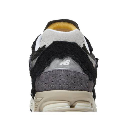 New Balance 2002R Protection Pack Black - M2002RDJ