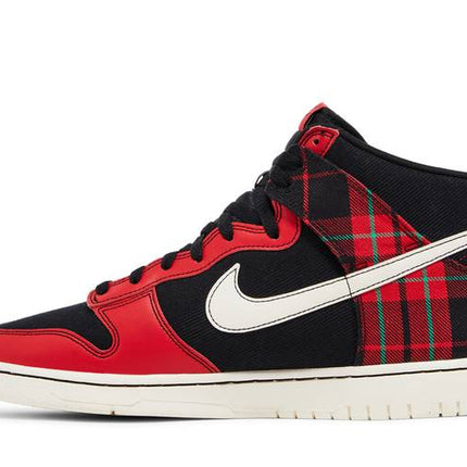 Nike Dunk High SE Tartan Plaid Black University Red - DV0826-001