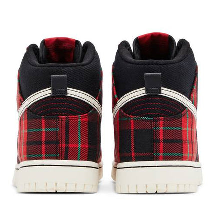 Nike Dunk High SE Tartan Plaid Black University Red - DV0826-001