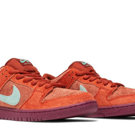 Nike SB Dunk Low Mystic Red - DV5429-601