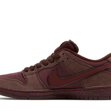 Nike SB Dunk Low City Of Love Burgundy Crush - FN0619-600