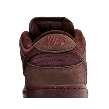 Nike SB Dunk Low City Of Love Burgundy Crush - FN0619-600