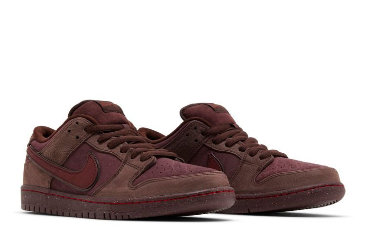 Nike SB Dunk Low City Of Love Burgundy Crush - FN0619-600