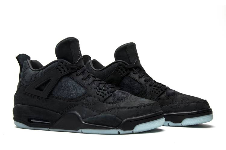 Air Jordan Air Jordan 4 Retro Kaws Black - undefined