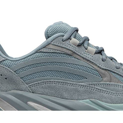 Adidas Yeezy 700 V2 Hospital Blue - undefined