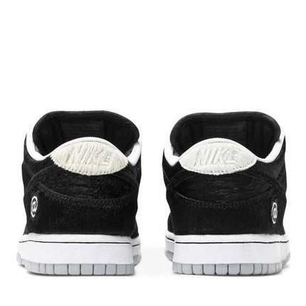 Nike SB Dunk Low BE@RBRICK Medicom Toy - CZ5127-001