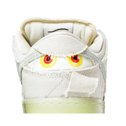 Nike SB Dunk Low Mummy - DM0774-111