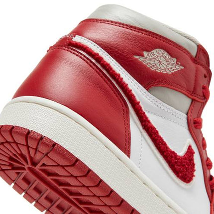 Air Jordan Air Jordan 1 High OG Varsity Red (Chenille) - DJ4891-061