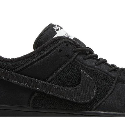 Nike SB Dunk Low Gnarhunters - DH7756-010