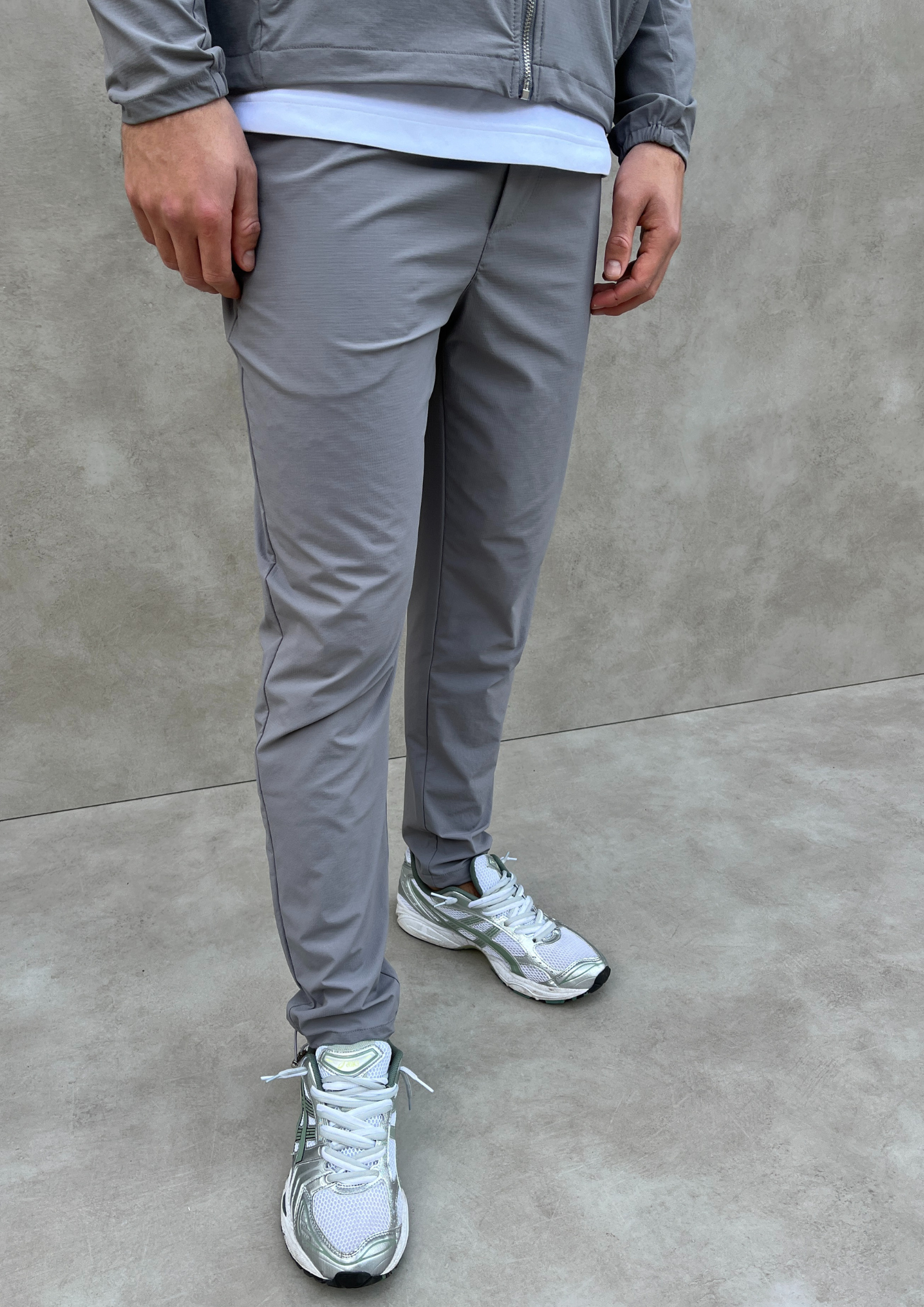 The Phantom Tech Pants in Grey