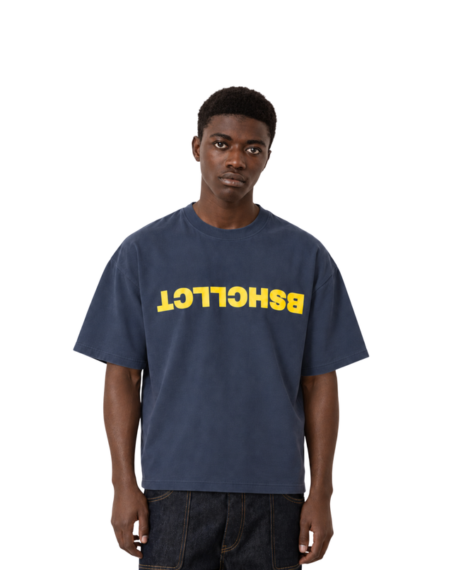 DECODED TEE - DARK BLUE / YELLOW