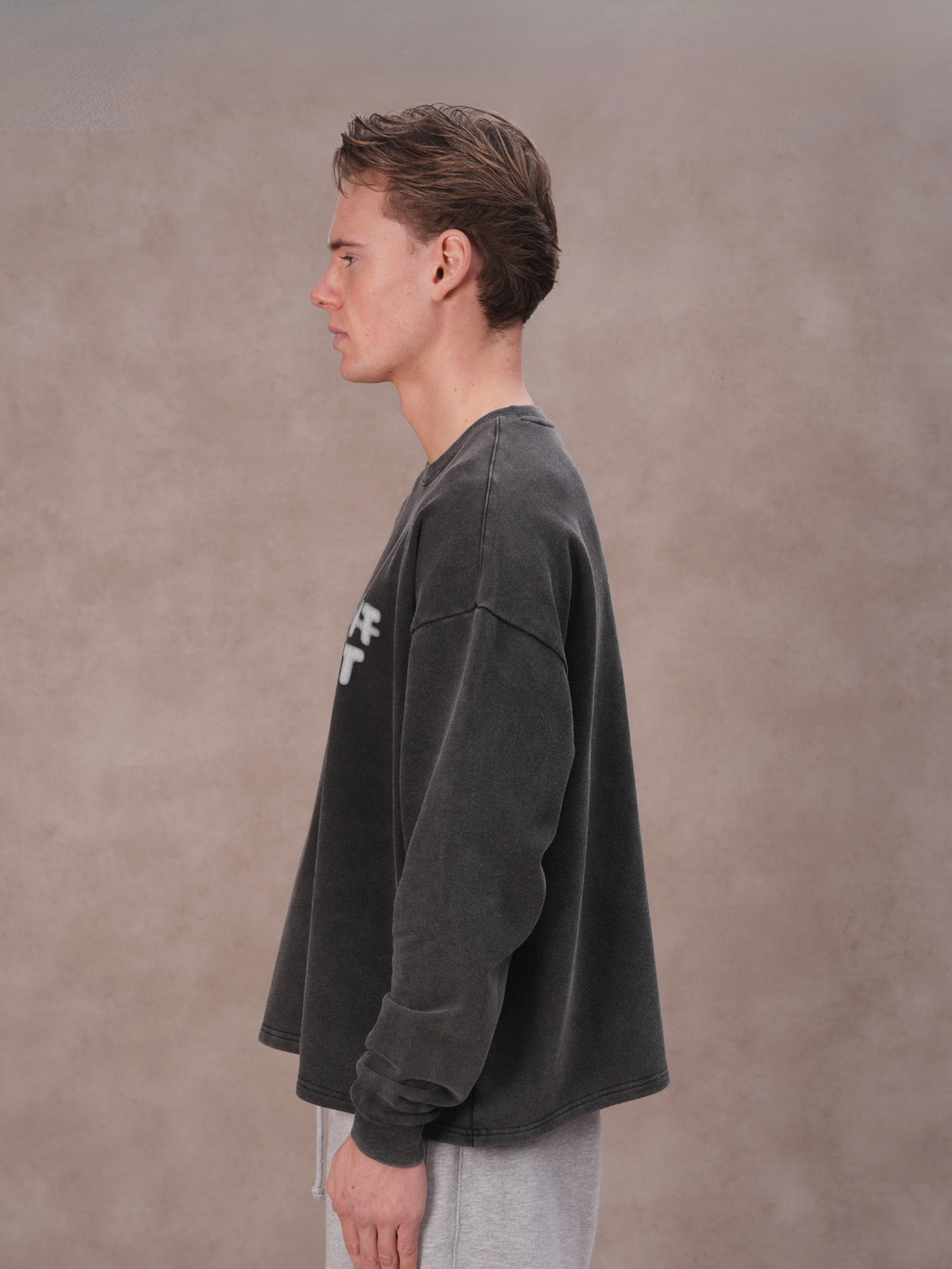 The Washed Wait Longsleeve White