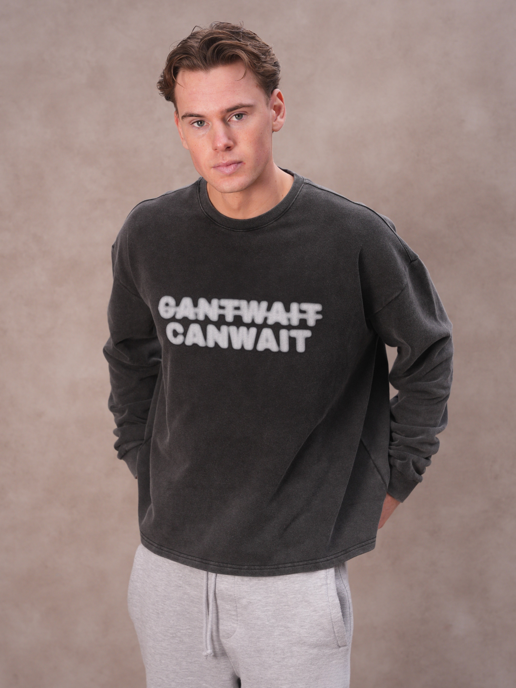 The Washed Wait Longsleeve White